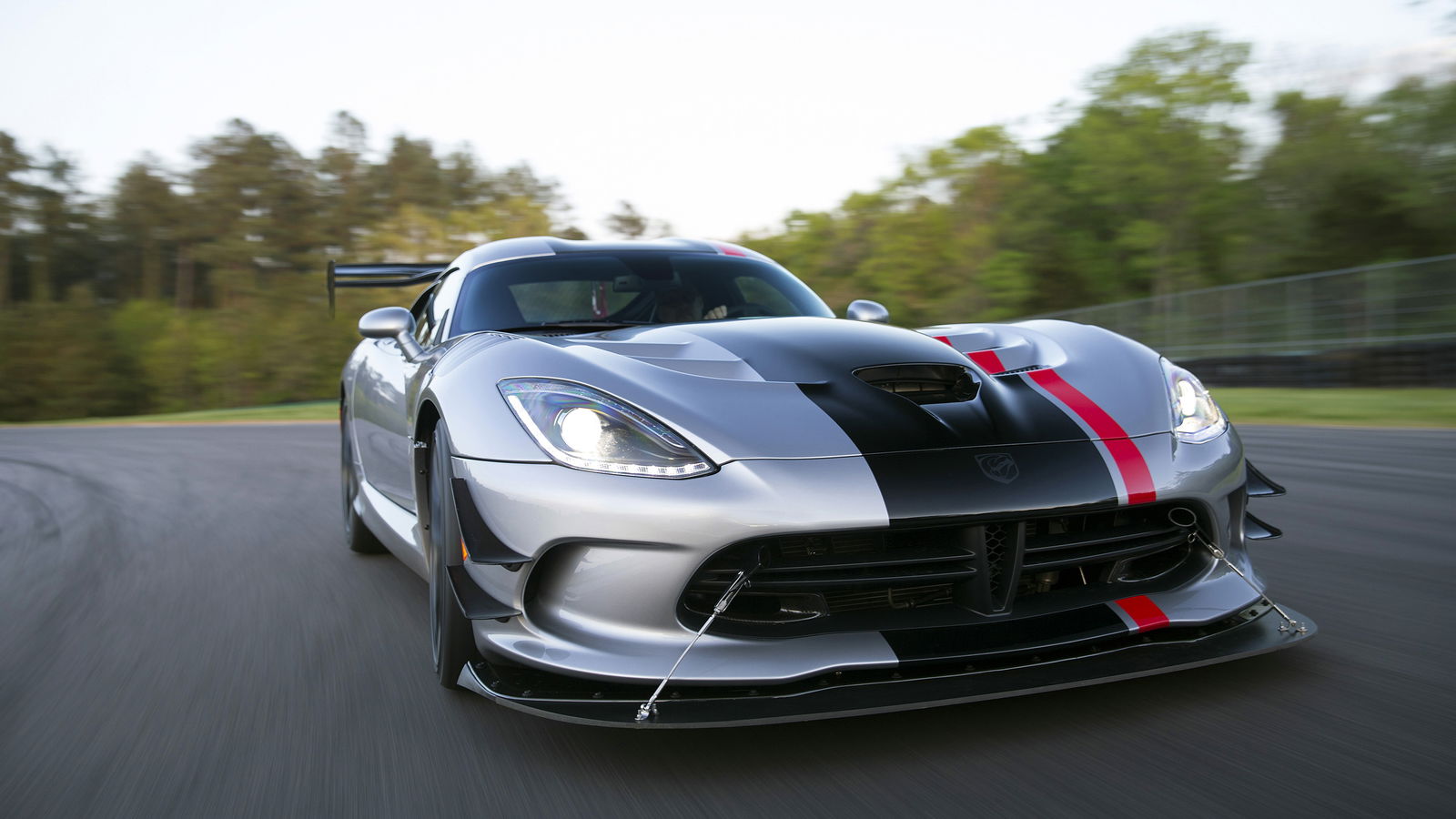 Is The Dodge Viper Coming Back With A V8 Under The Bonnet?
