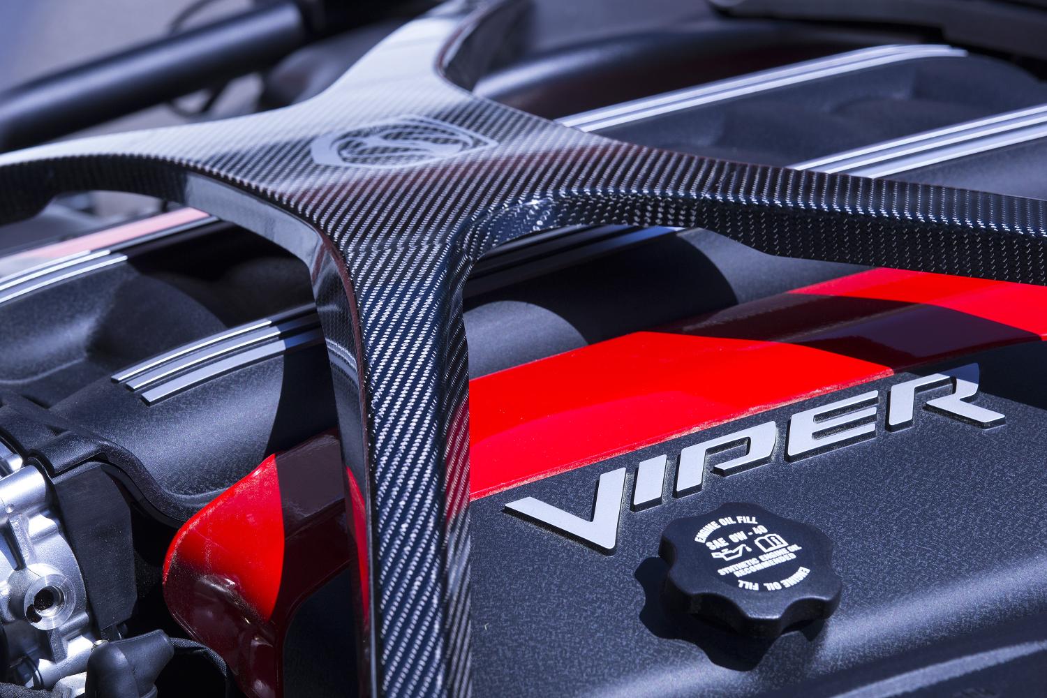 The New Dodge Viper ACR Is The Ultimate 'Murican Street Legal Road Racer 