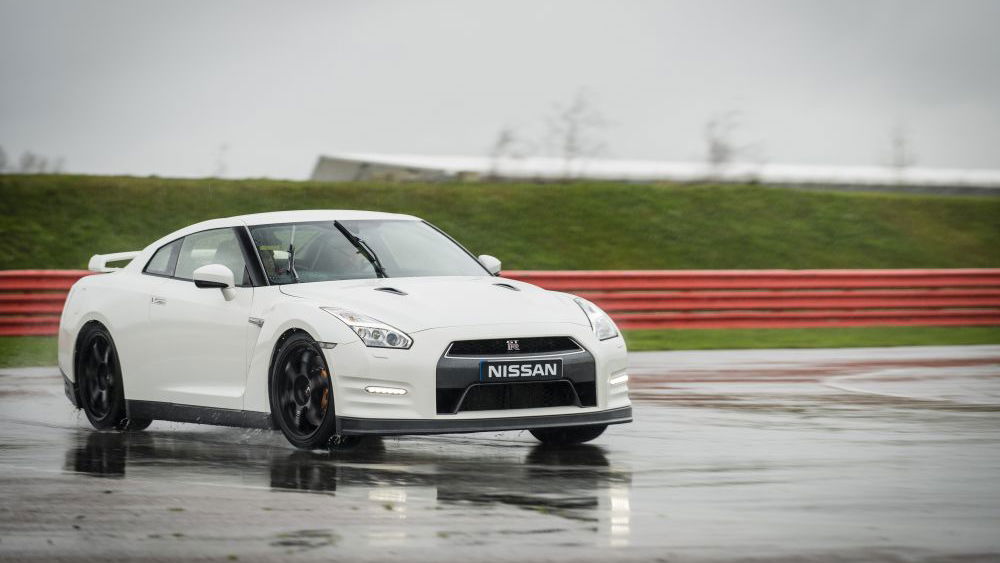 4 Things You Should Never Do In An All-Wheel Drive Car