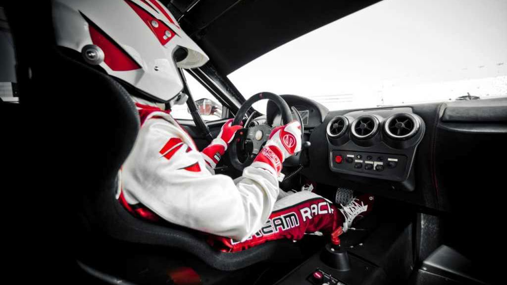 6 Quick Tips To Make You A Better Track Day Driver