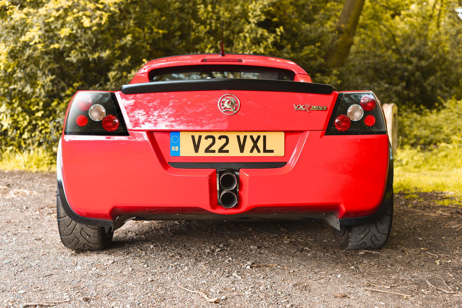 The Vauxhall VXR220 Is All The Pared-Back Road Racer I Was Hoping For