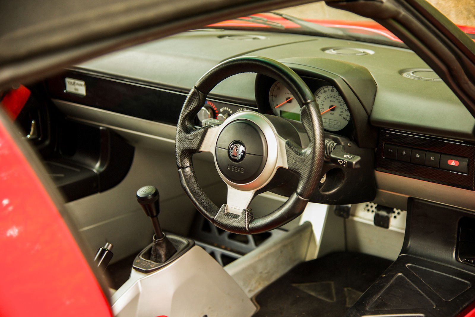 The Vauxhall VXR220 Is All The Pared-Back Road Racer I Was Hoping For