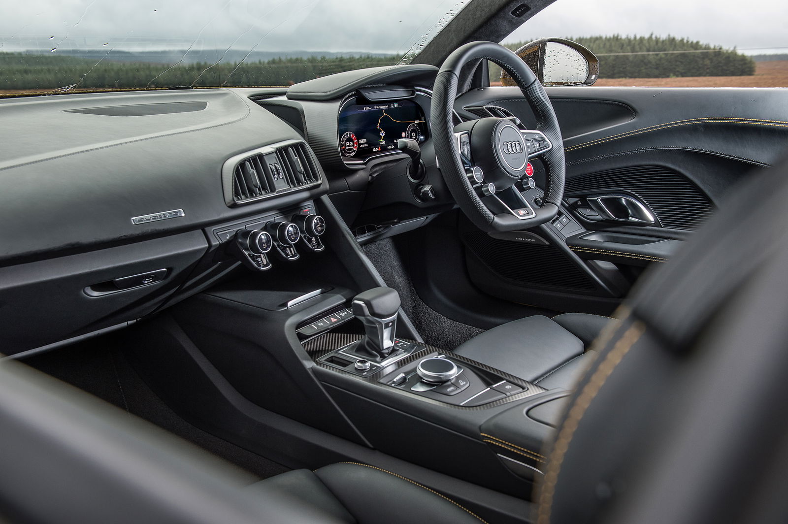 The New Audi R8 V10 Is A Beautiful 600bhp Monster You Really Can Use As A Daily