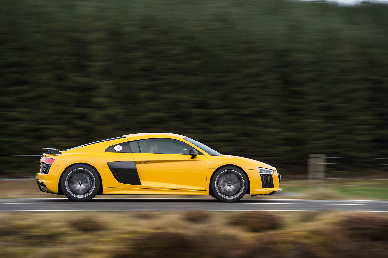 The New Audi R8 V10 Is A Beautiful 600bhp Monster You Really Can Use As A Daily