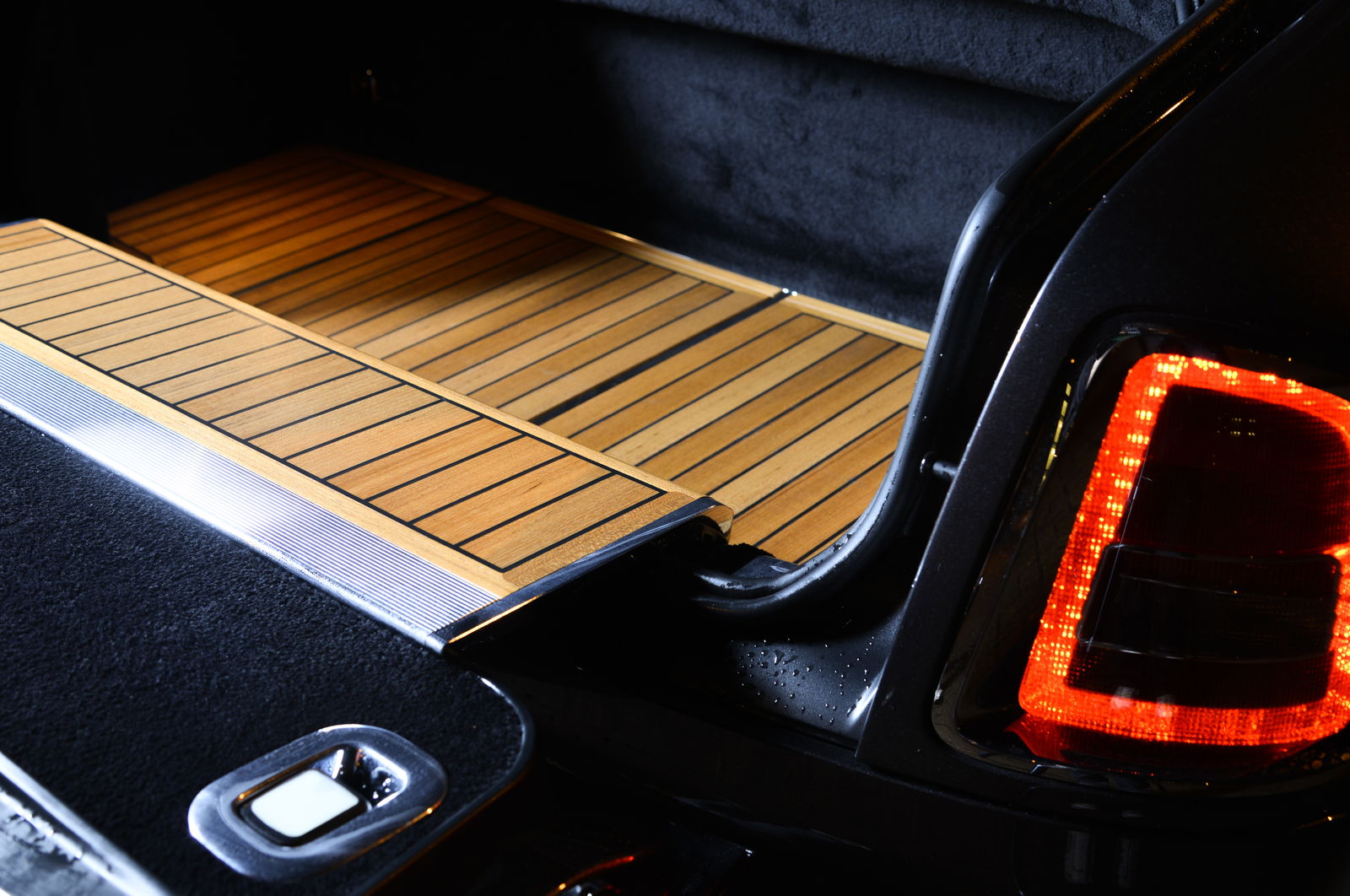 What It's Really Like Driving A Rolls-Royce