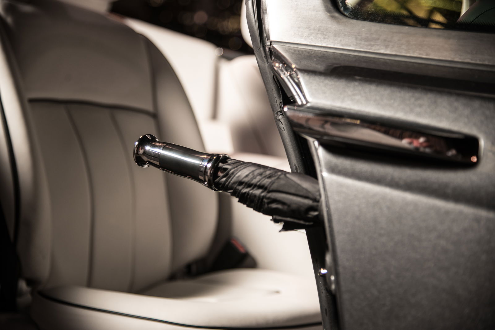 What It's Really Like Driving A Rolls-Royce