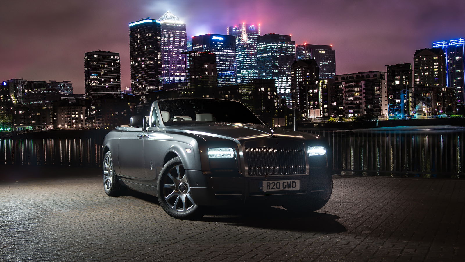 What It's Really Like Driving A Rolls-Royce