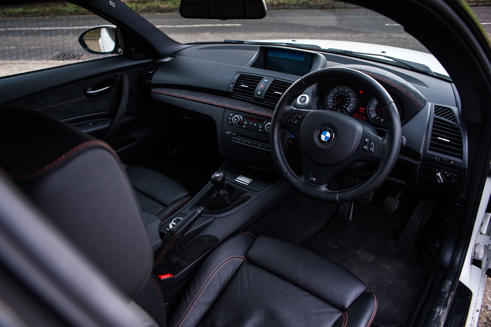 Dear BMW: Please Sort Out Your Manual Gearbox