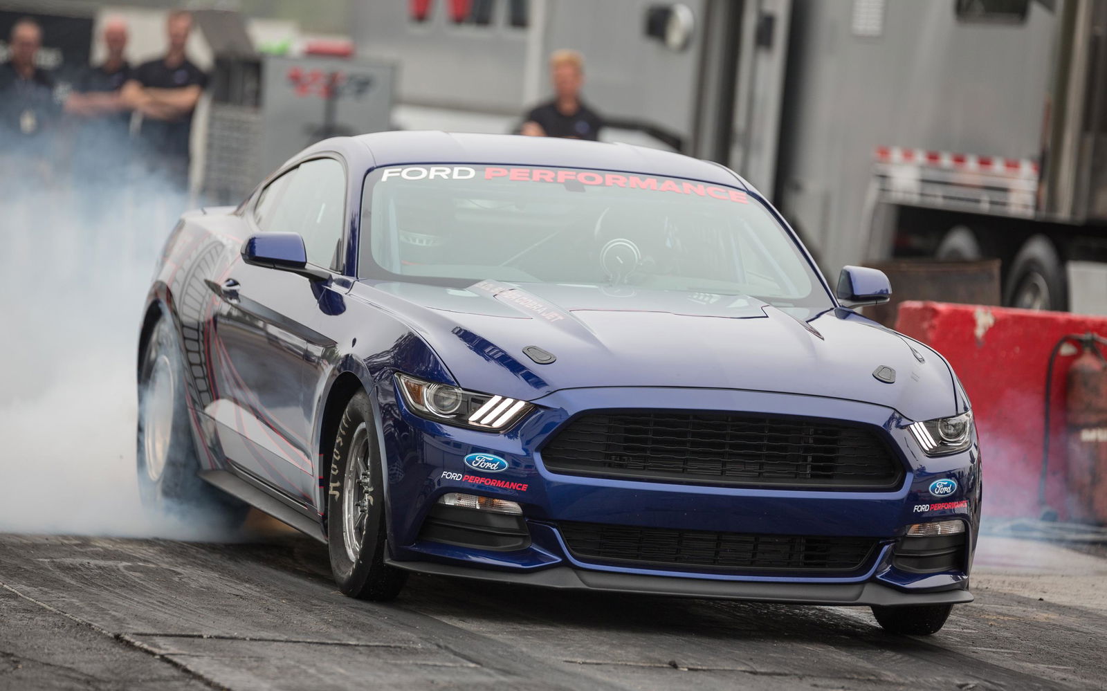 Why Driving A Mustang Slowly Is More Fun Than Driving A Porsche GT3 Fast