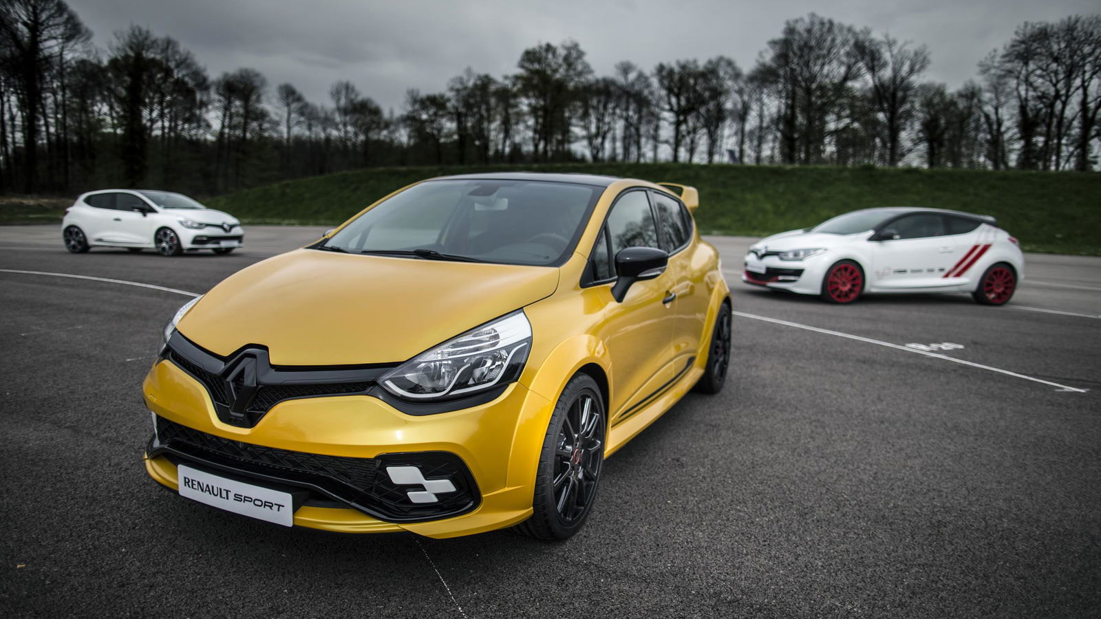 The 271bhp Renault Clio RS16 Is Here With A Megane RS Engine And Manual 'Box
