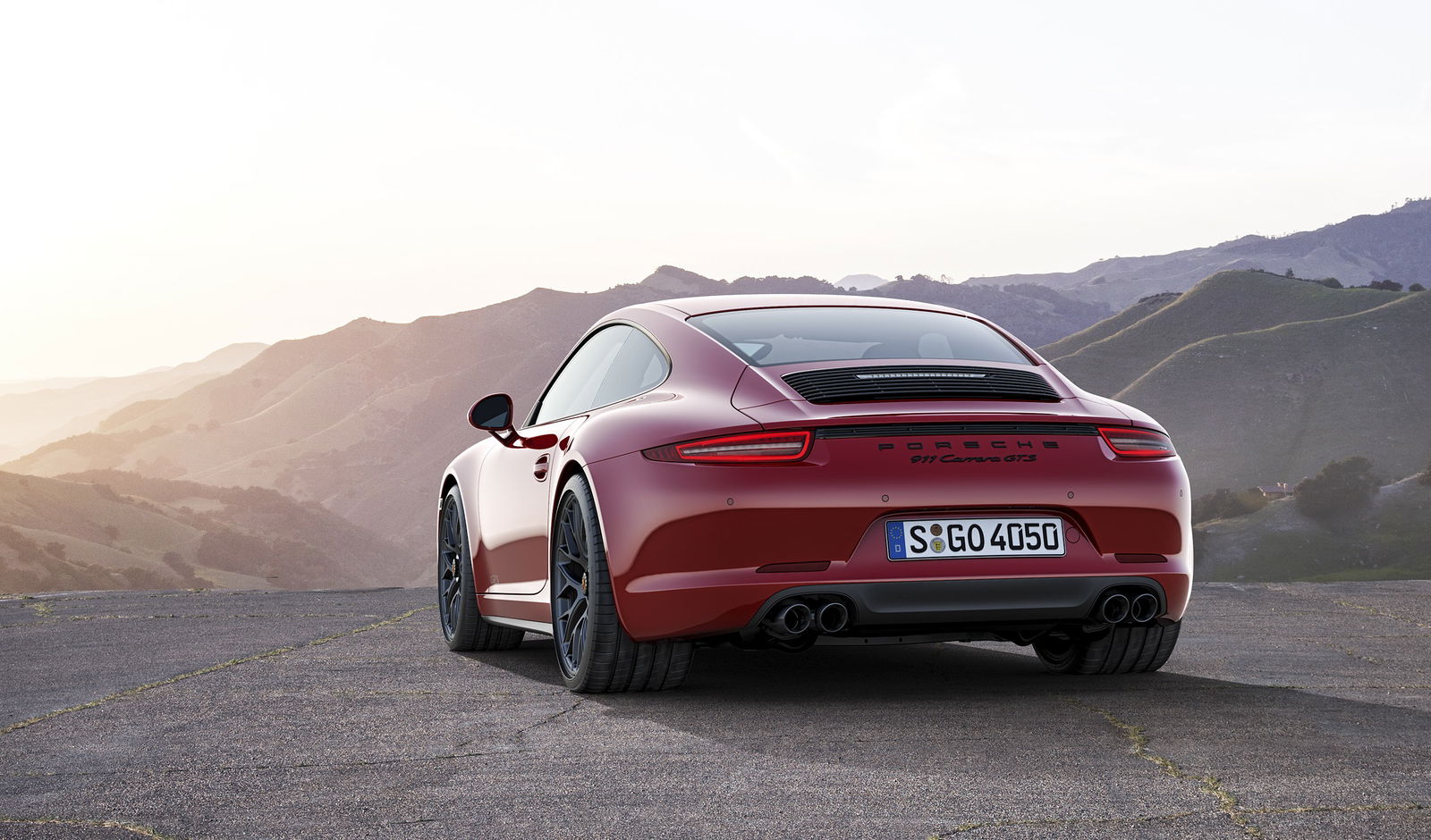 Porsche 911 GT3 Too Hardcore? The New 424bhp Carrera GTS Is For You