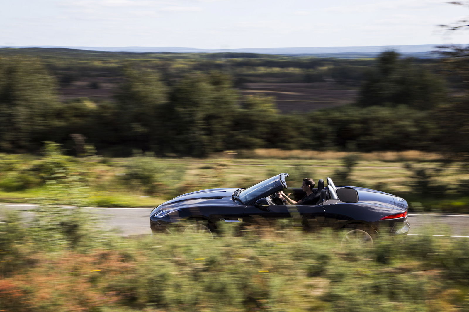 How Jaguar Ruined The F-Type By Fitting A Manual, But Redeemed Itself With The Epic V8 AWD