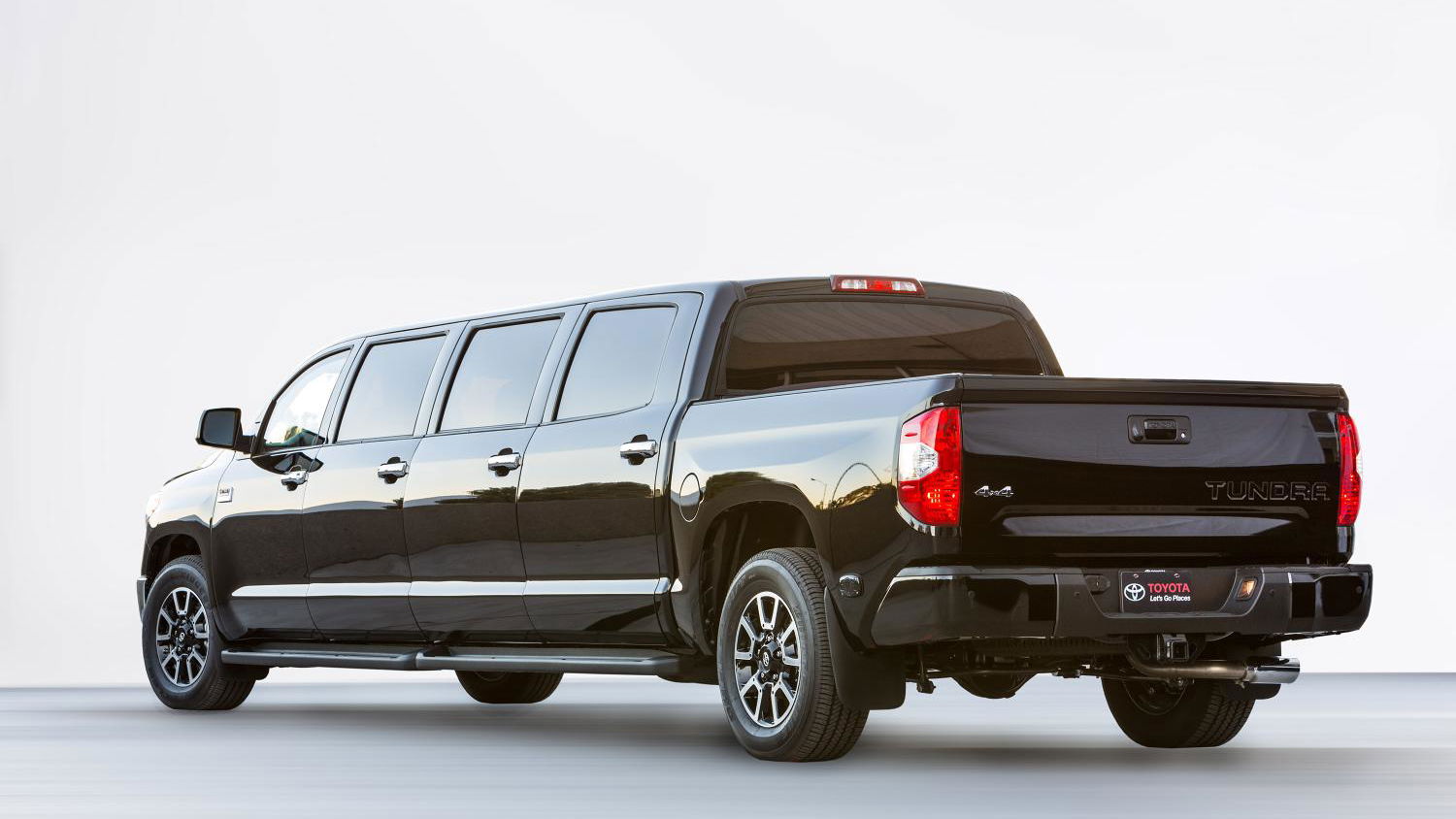 8 Obscenely Cool Cars You'll Find At SEMA 2015
