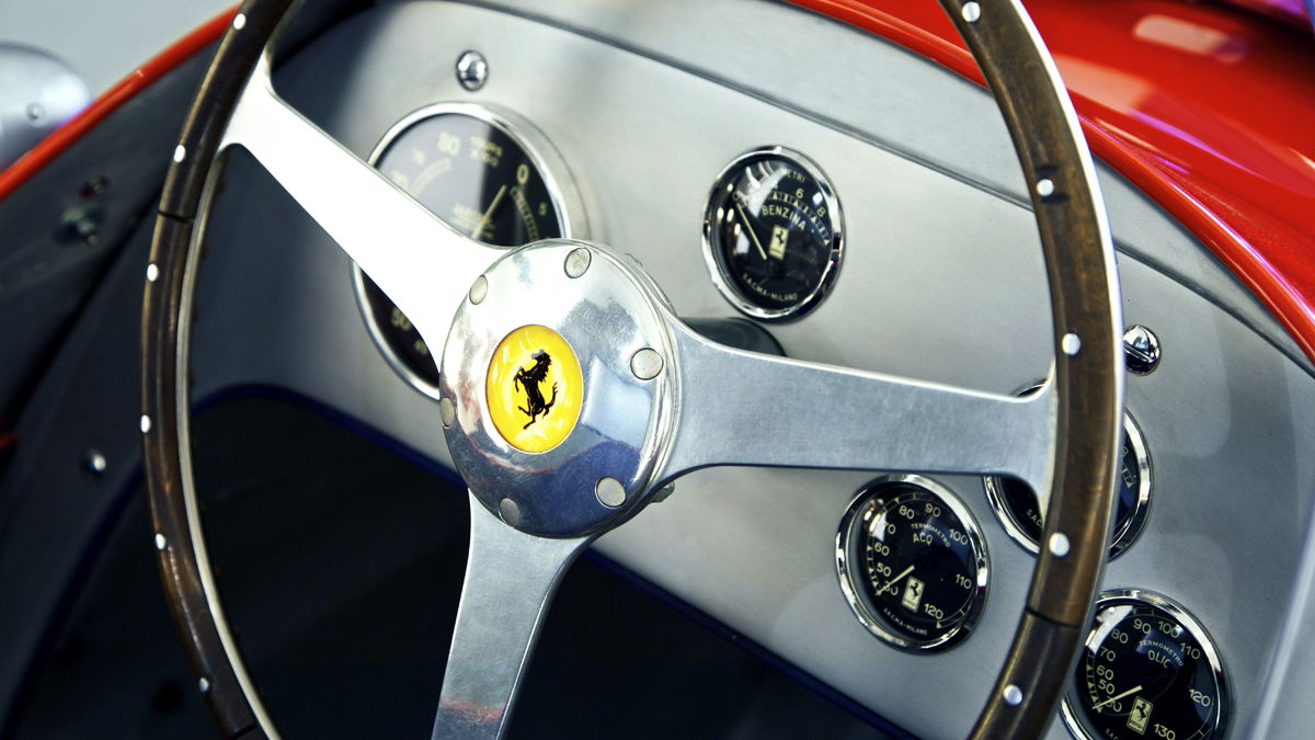 7 Things You Need To Know About F1 Steering Wheels