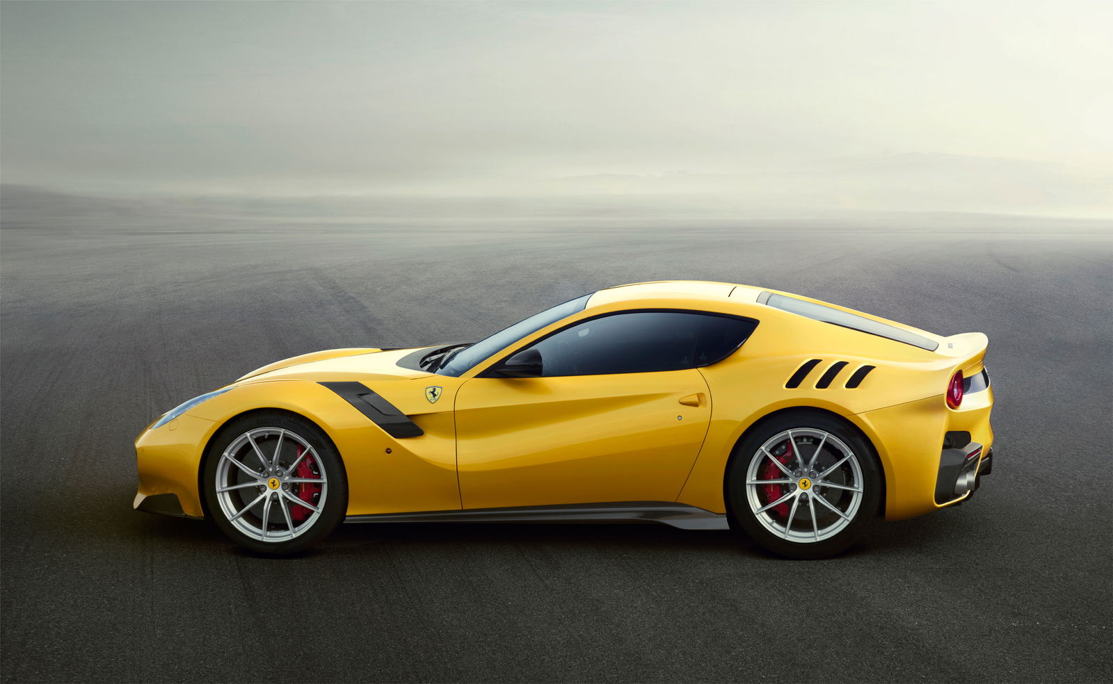 6 Ways The Ferrari F12tdf Was Transformed Into The Ultimate Lightweight V12 Track Monster