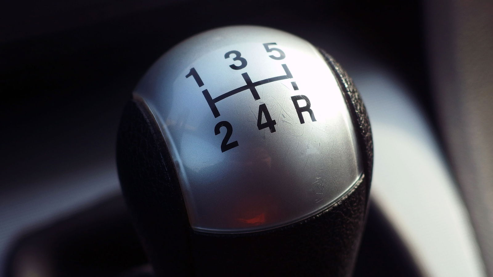 7 Things Every Parent Needs To Teach Their Children About Cars