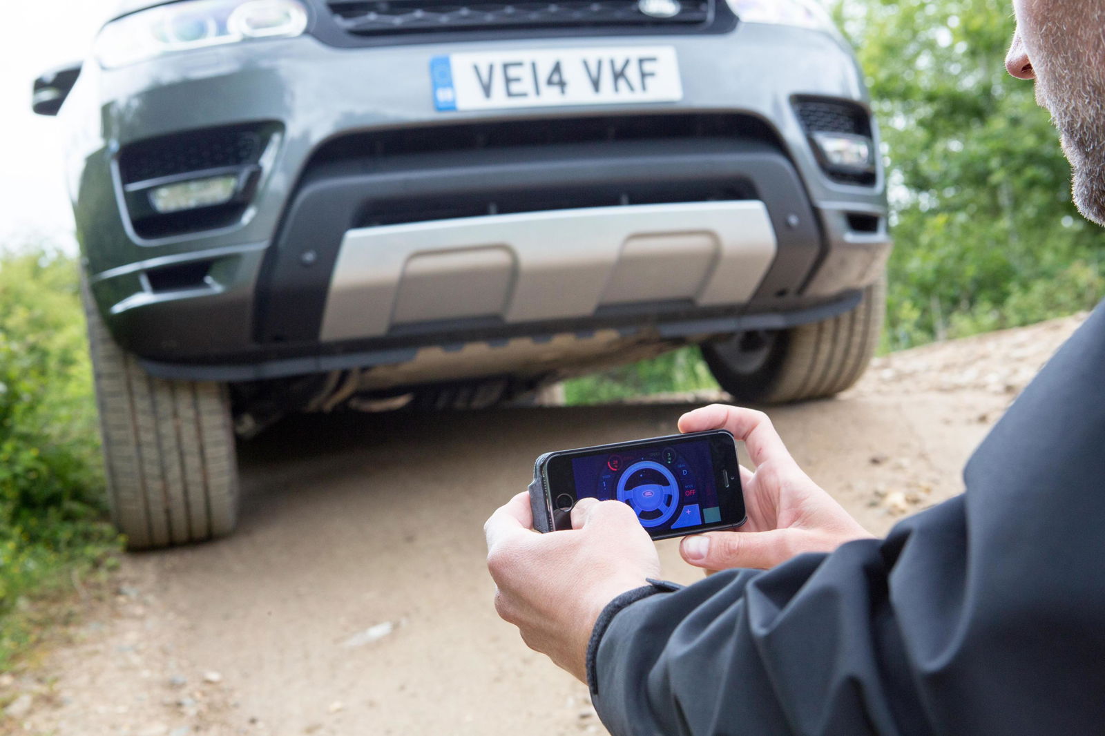 This Range Rover Sport Is A Massive Smartphone-Operated RC Car