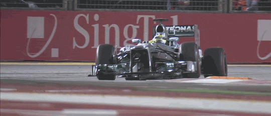 15 Wonderful Slow-Motion Clips Of F1 Cars In Action