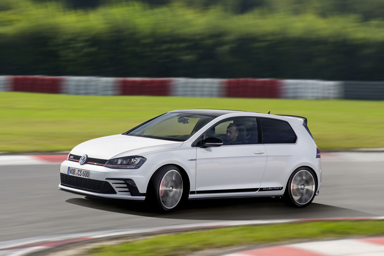 How To Trail Brake And Why It'll Make You A Faster Driver