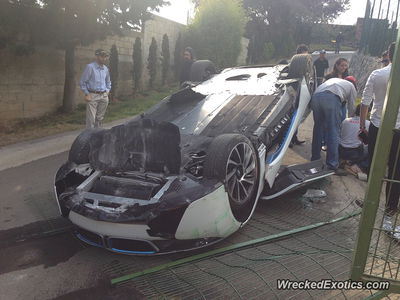 This BMW i8 Was Flipped By A Journalist In Mexico 