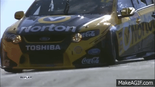 12 Gifs Of V8 Supercar Drivers Doing Serious Slides And Drifts