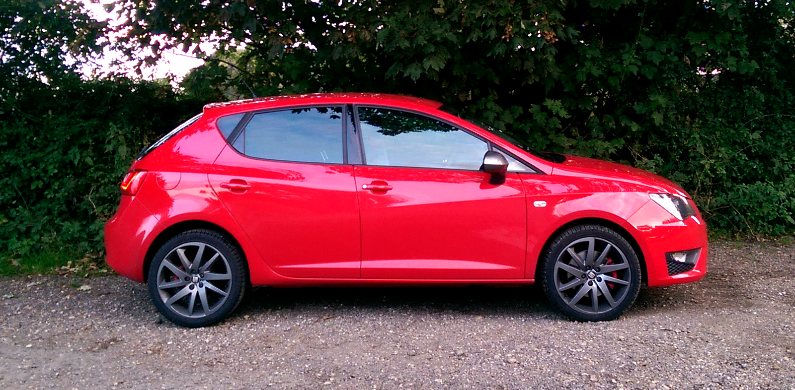 Lanky Legs And Small Cars Don't Usually Mix, But I'm Making A Rare Exception For The Seat Ibiza
