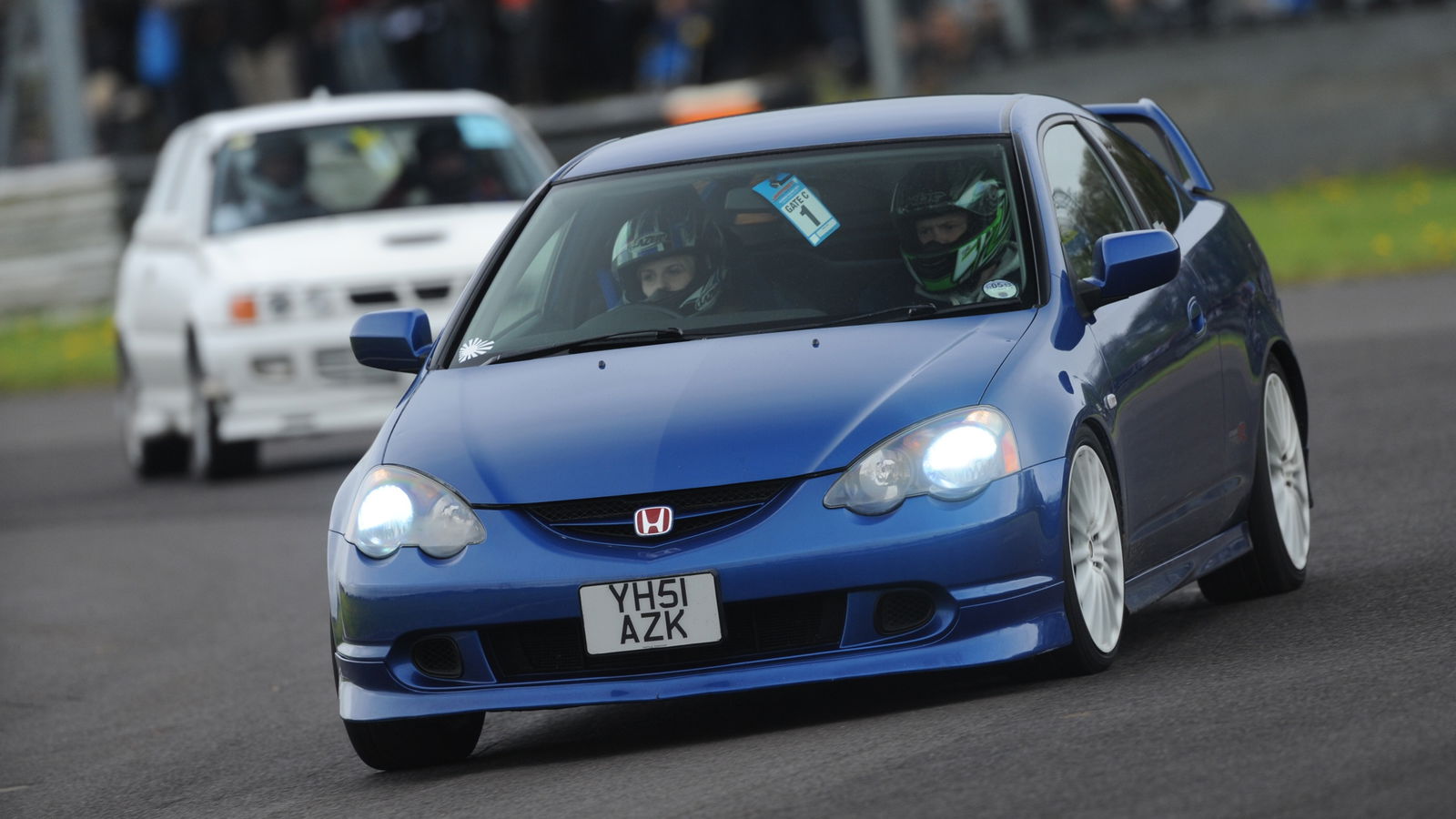 Now's Your Chance To Own Arguably Britain's Most Famous Honda Integra DC5 Type R