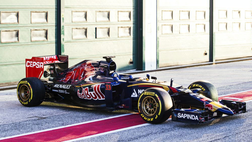 Toro Rosso's New F1 2015 Machine Is Pretty Hot