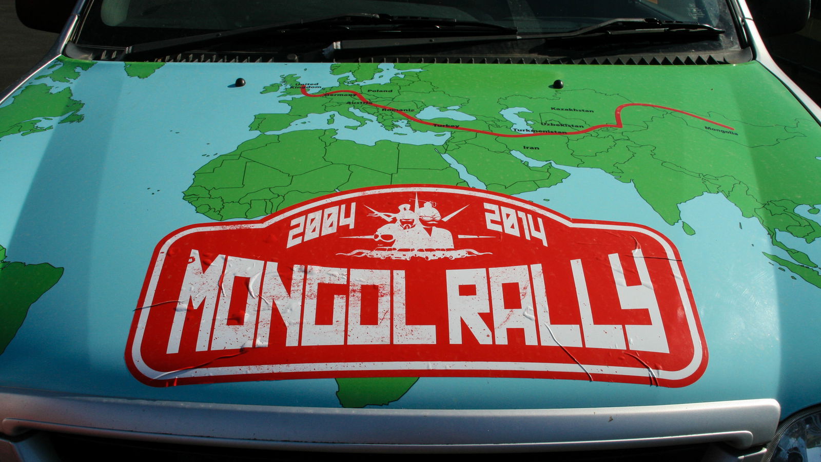 35 Awesomely Inapropriate Cars From The World's Greatest Banger Rally