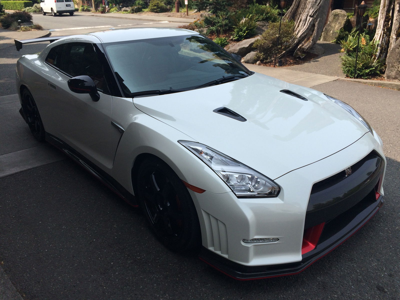 Engineering Explained: 3 Things That Make The Nissan GT-R Nismo So Damn Remarkable
