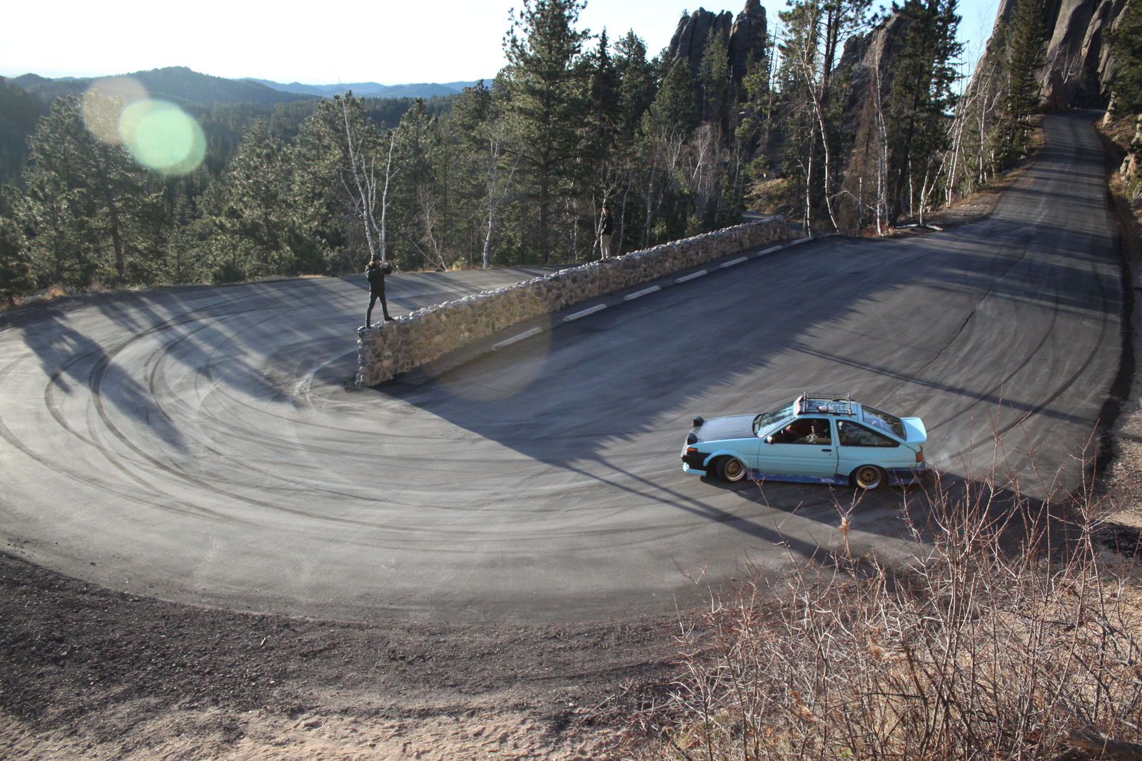 6 Awesome Car Gifts For Petrolheads