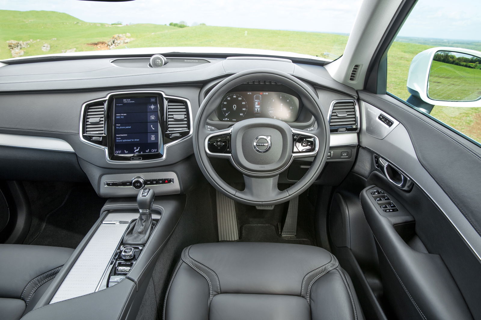 11 Reasons Why The Volvo XC90 Is The Best SUV Out There 
