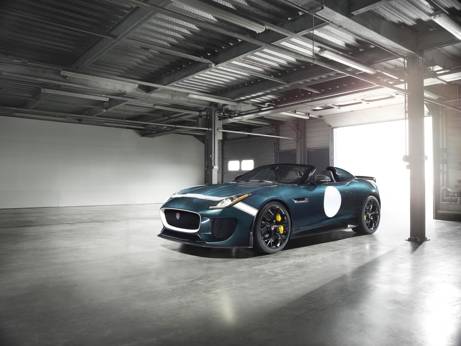 Here Are 7 Awesome Images Of The Stunning Jag F-Type Project 7'
