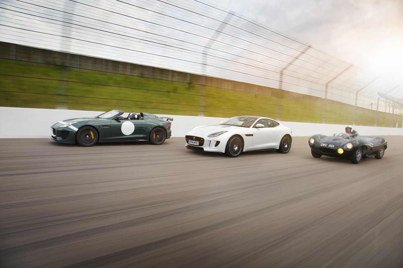Here Are 7 Awesome Images Of The Stunning Jag F-Type Project 7'