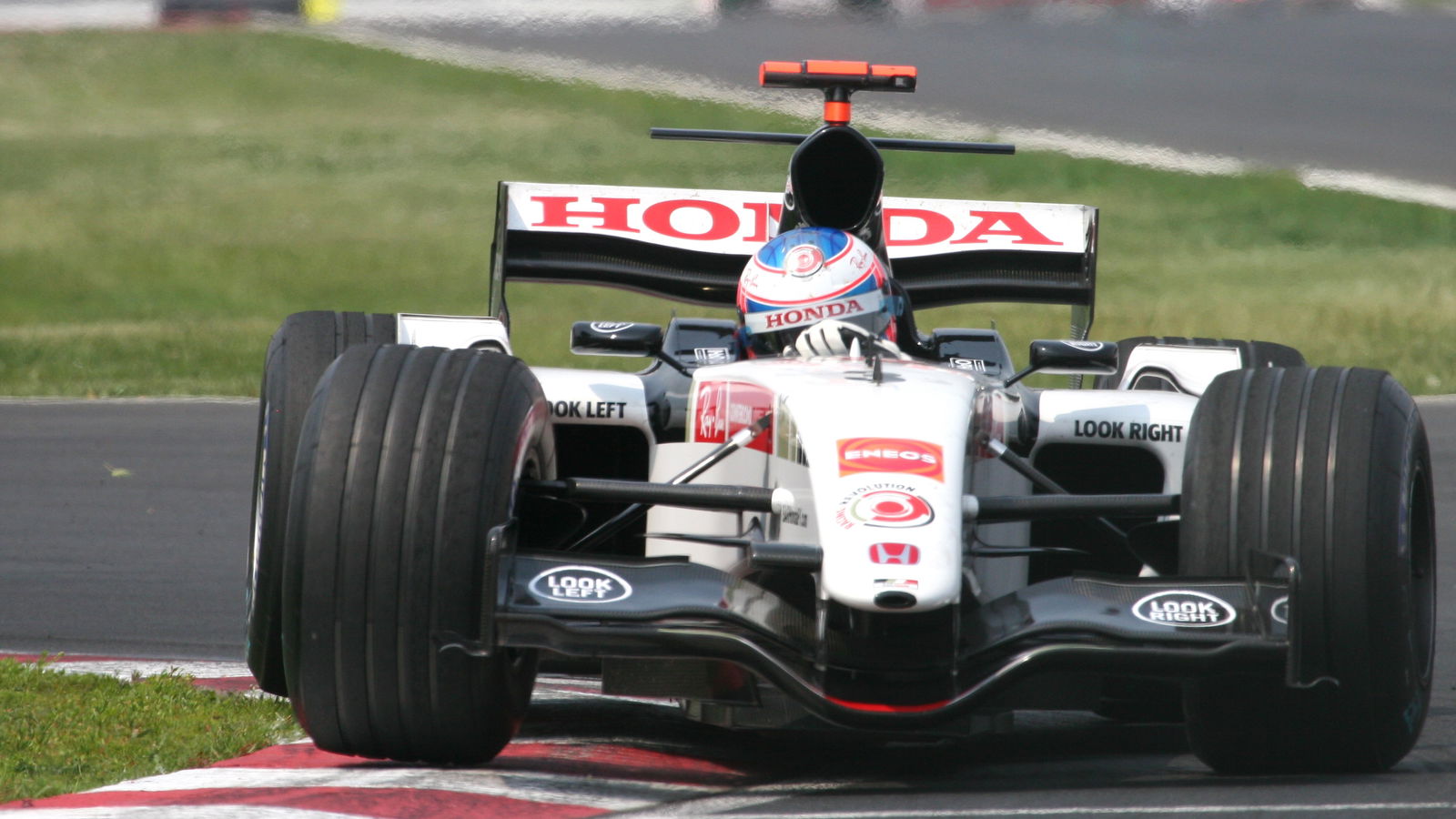 It Turns Out £75k Is The Going Rate For An F1 Car With No Engine