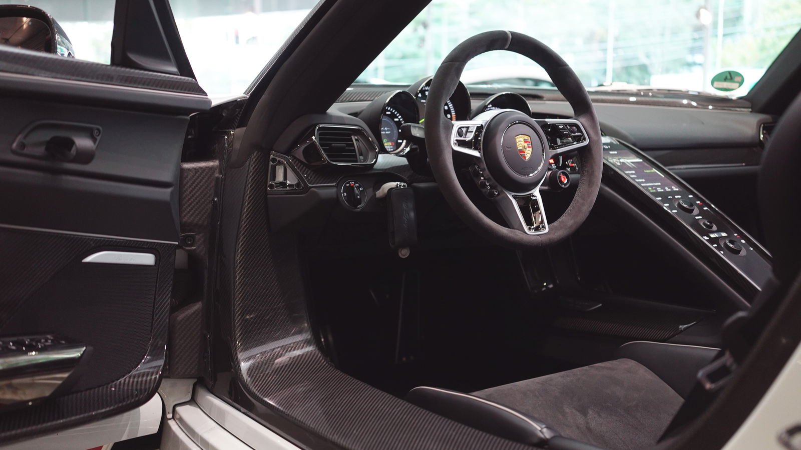 I Was Given After-Hours Access To The First Ever Porsche 918 Spyder, And It Was Incredible