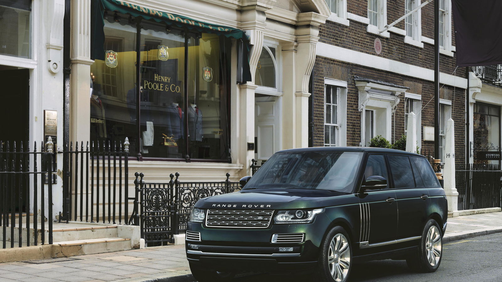 The Holland & Holland Range Rover Is An SUV For Gun-Toting Posh People