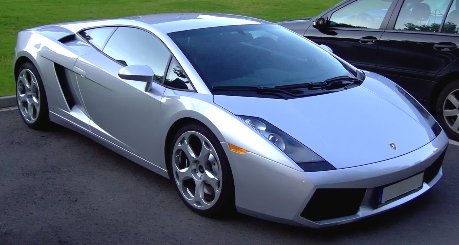 8 RWD Supercars That Are Slower Around The Nurburgring Than The New Civic Type R