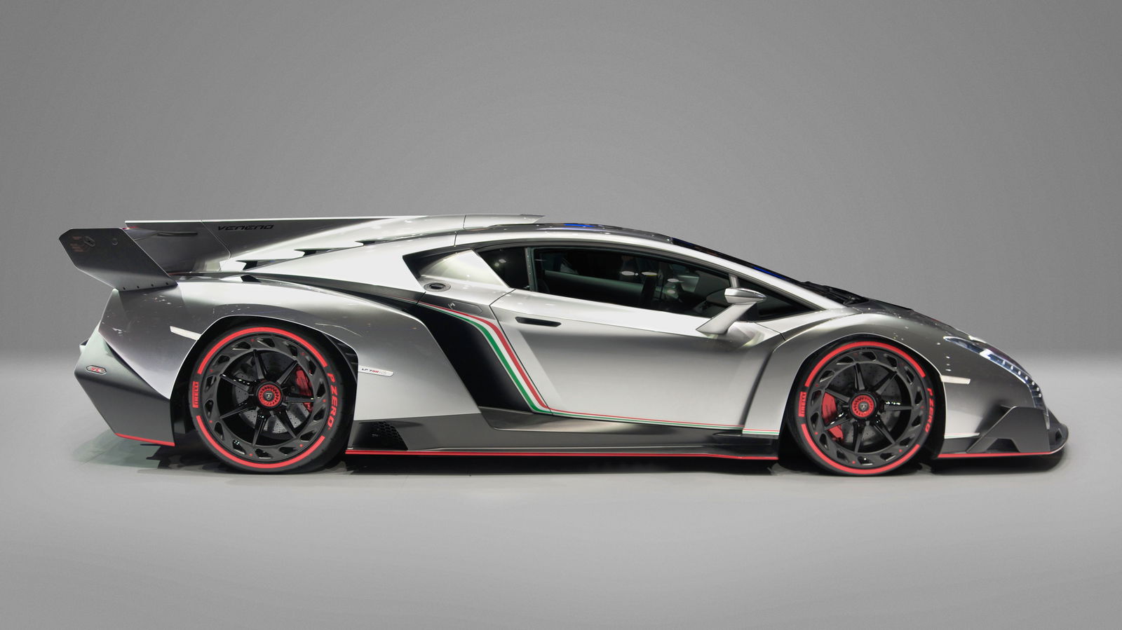 Lamborghini Could Build An Aston Martin Valkyrie Rival