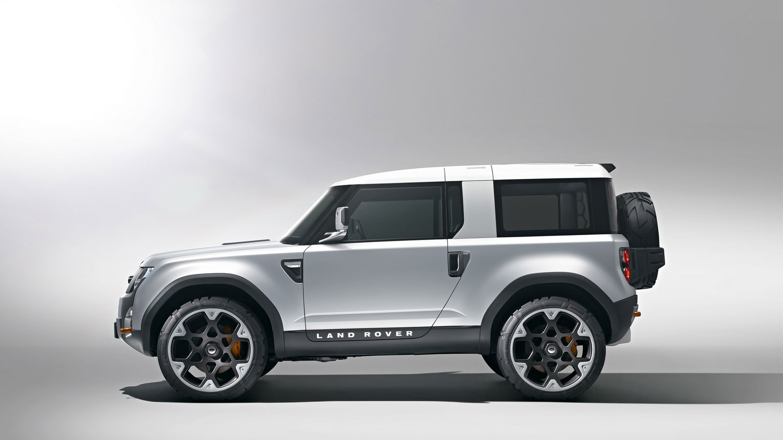 The Next Land Rover Defender Might Not Be Here Until 2019