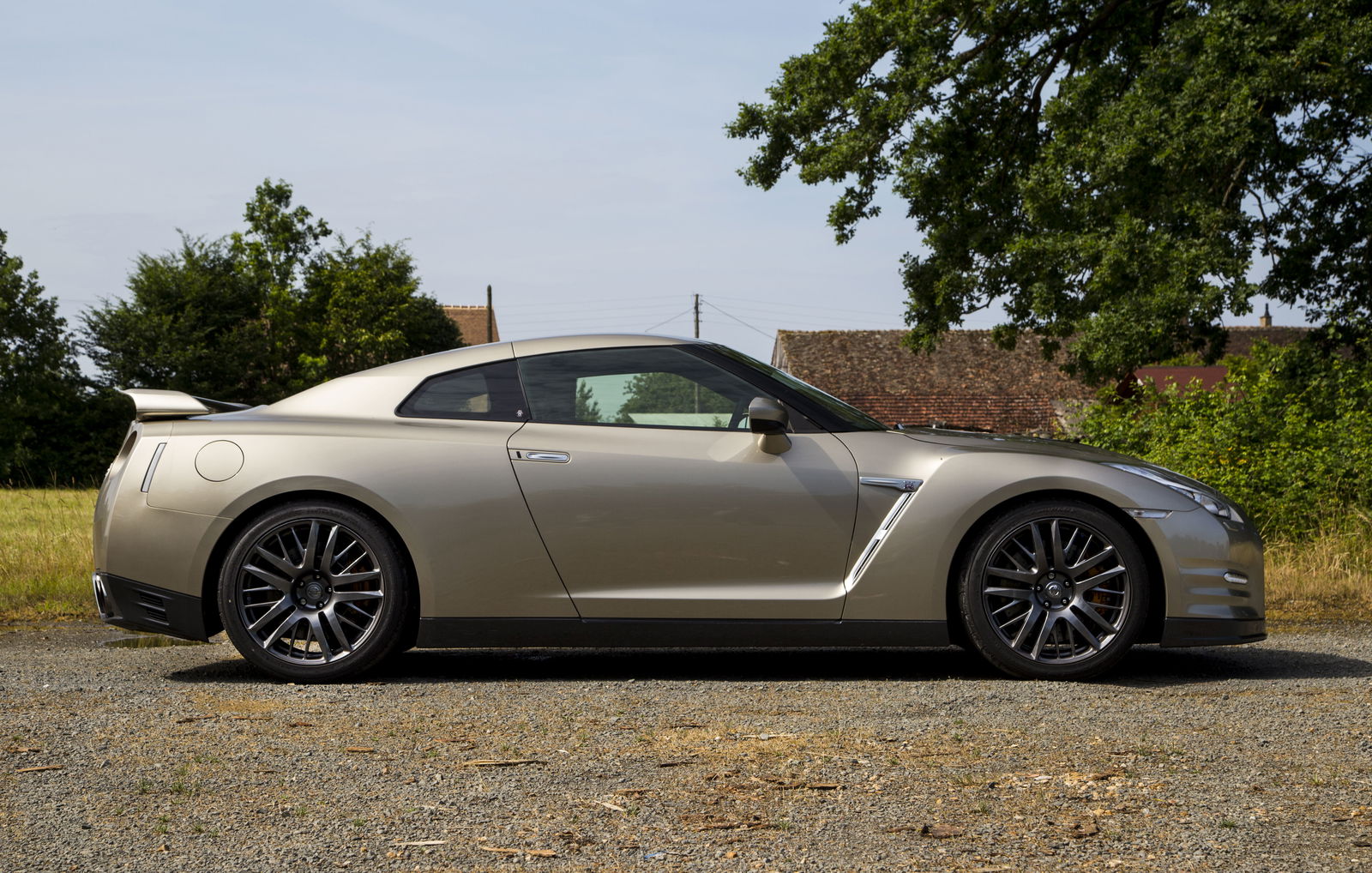 Driving A Nissan GT-R Made Me Understand The Fanboy Love 