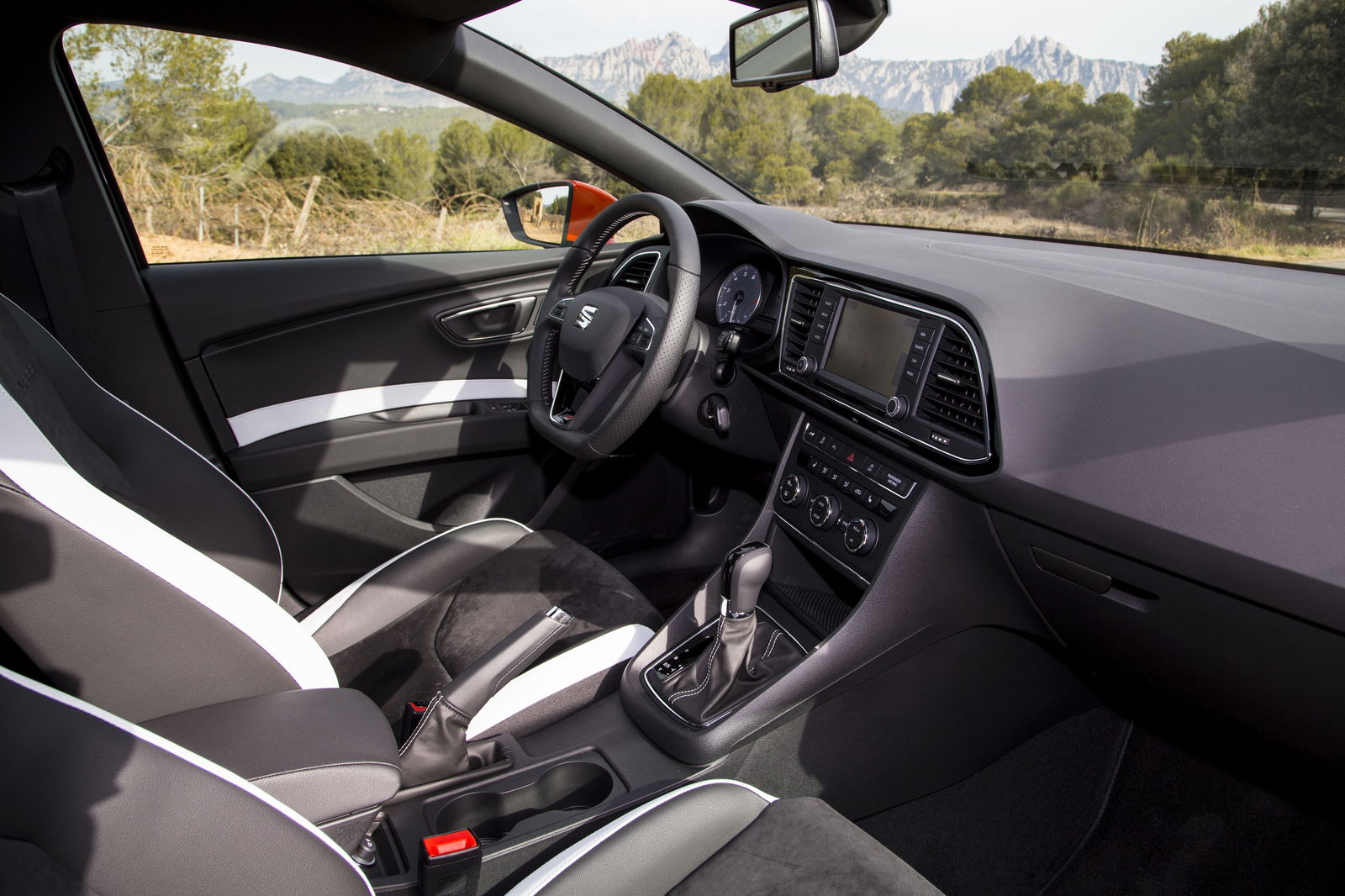 5 Reasons Why The Seat Leon ST Cupra Is The New King Of The Sub-£30k Club