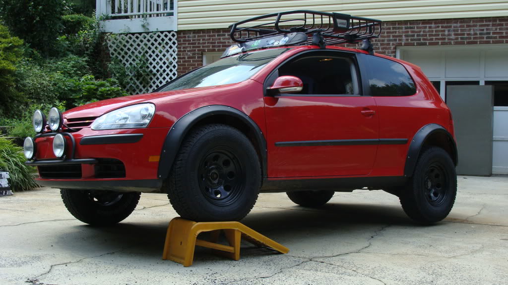 Getting Your Bentley Stuck On A Beach Is An Expensive Way To Look Stupid