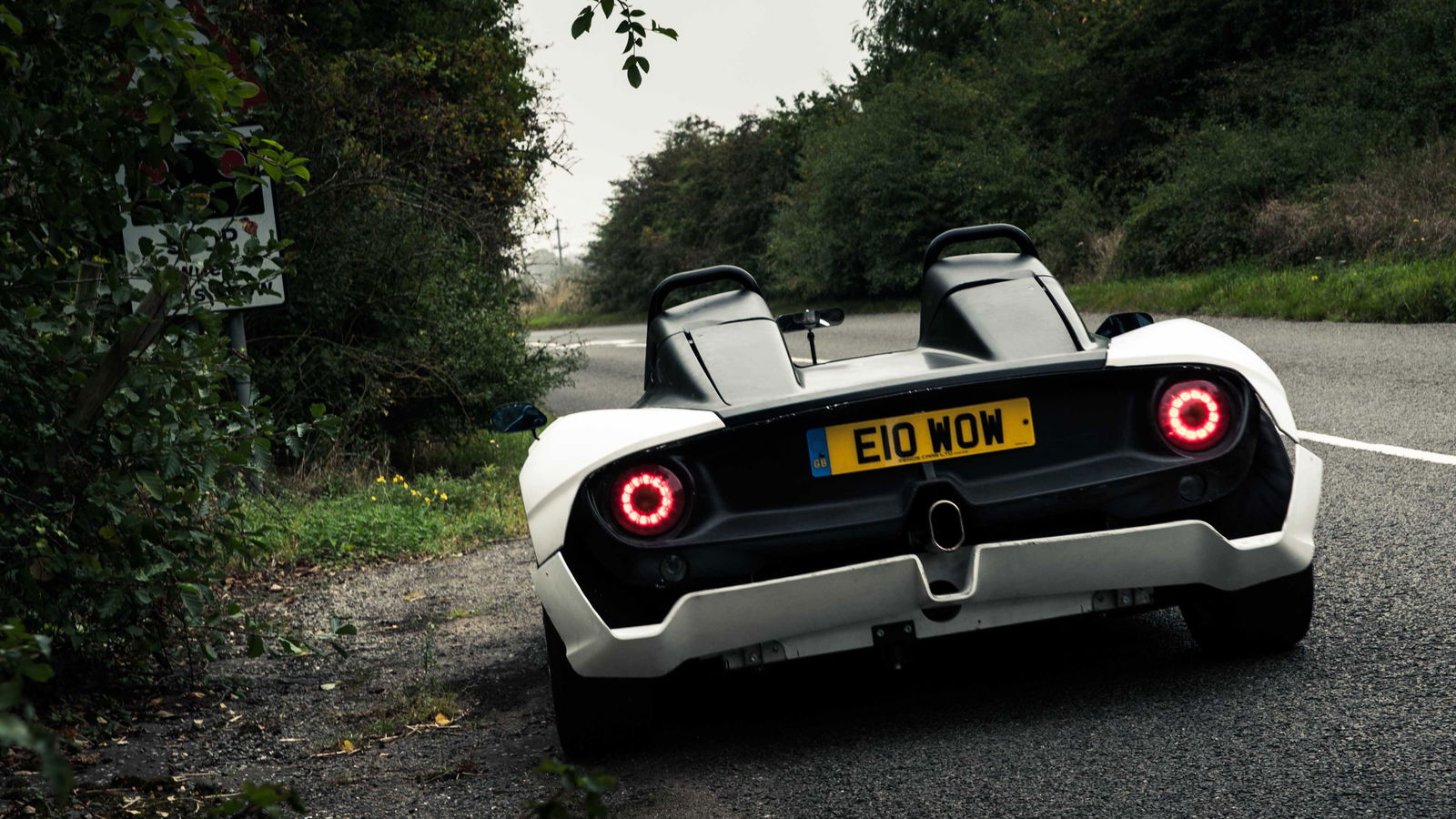 Watch Your Back, Ariel Atom: The Zenos E10 Is The New Road-Legal Track Weapon That's Gunning For You 
