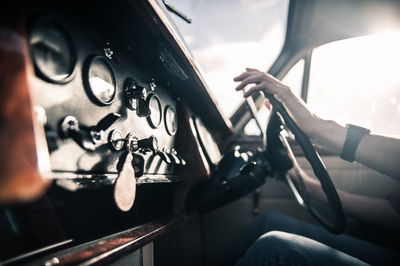 5 Things I Love And Hate About Driving A Classic Car