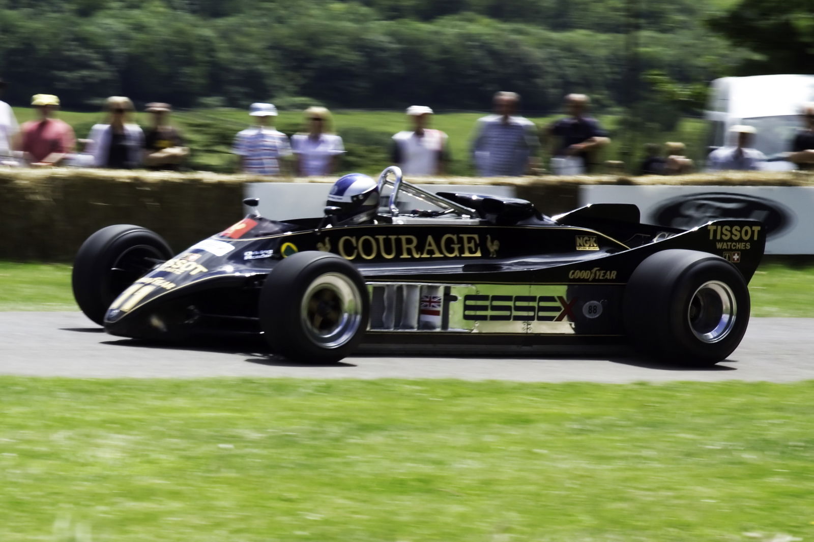 5 Innovative Race Cars That Were So Quick They Rewrote The Rulebooks