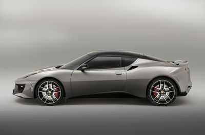 The Lotus Evora 400 Is A 186mph Cayman GT4-Fighting Road Rocket