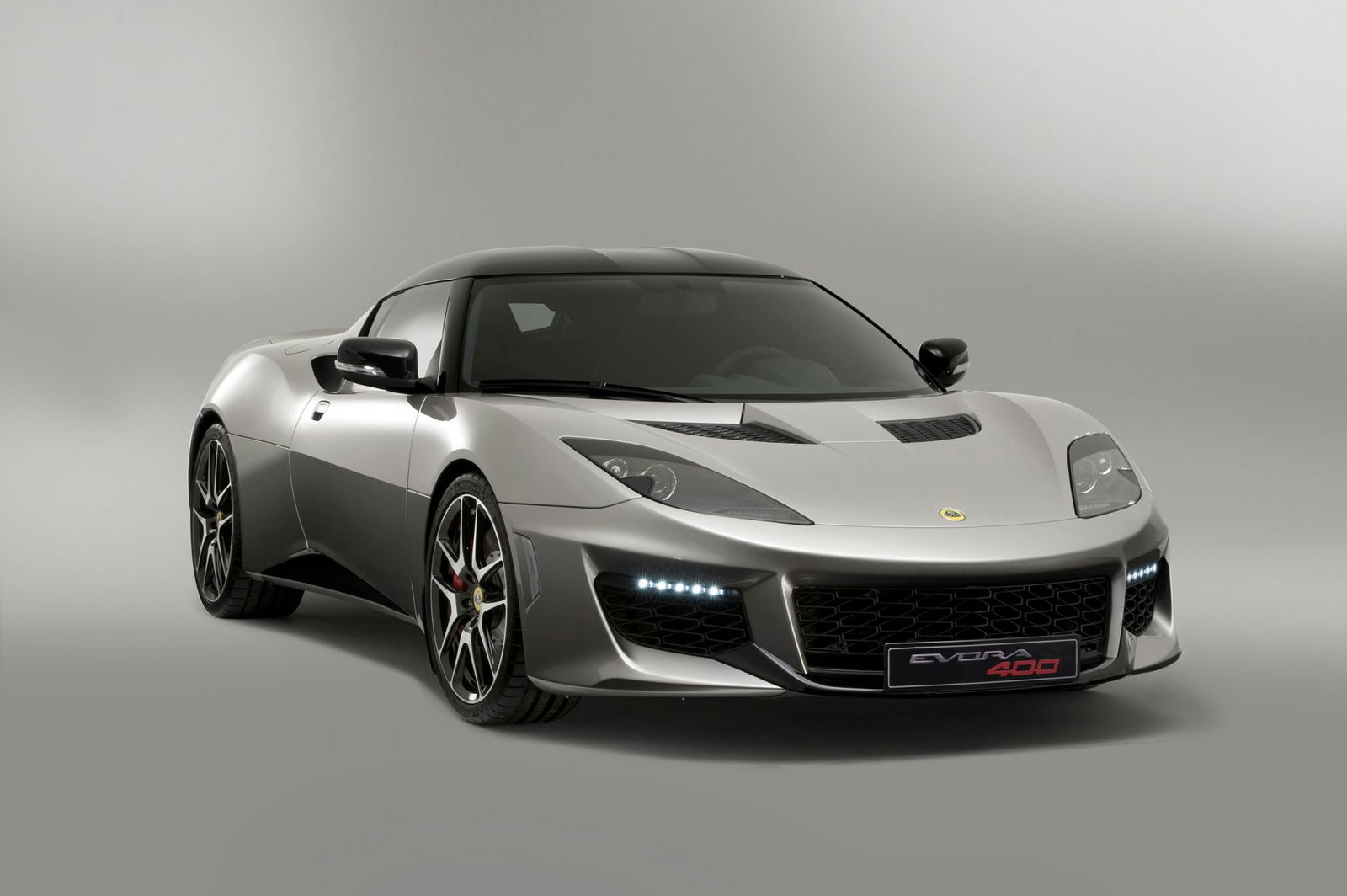 6 Ordinary Cars That Share Engines With Exotics 