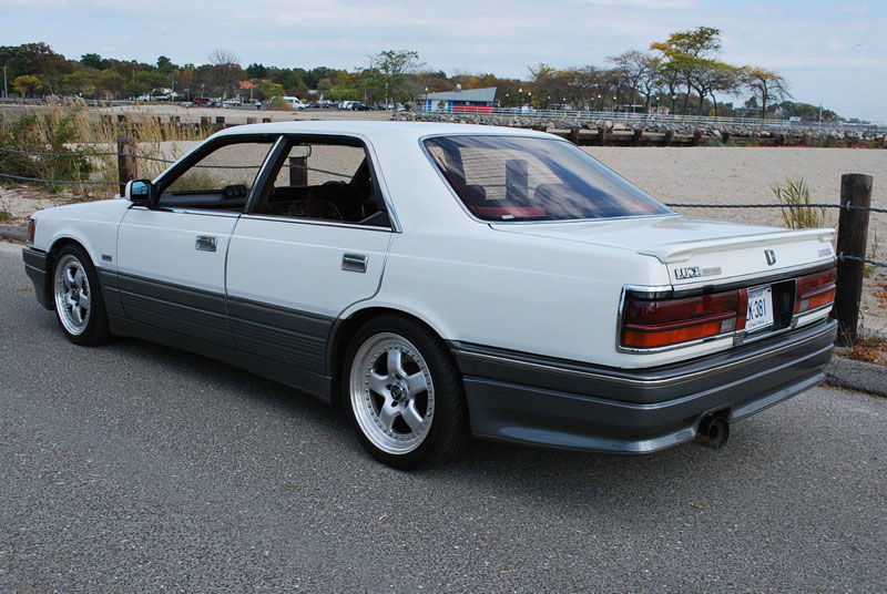 U.S. Rotary Fans: Buy This 1986 Mazda Luce Royal Classic Before Someone LS-Swaps It