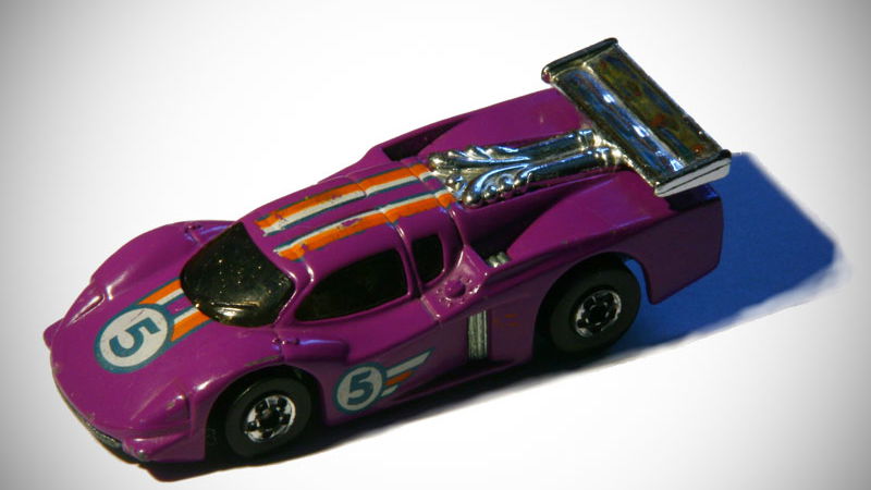 6 Awesome Car Gifts For Petrolheads